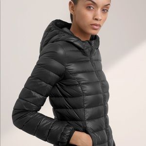 Aritzia Parklife Puffer Jacket